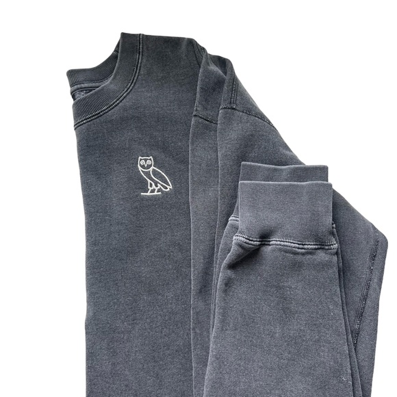 OVO - BLACK CLASSIC CREWNECK - US SM - Picture 2 of 10